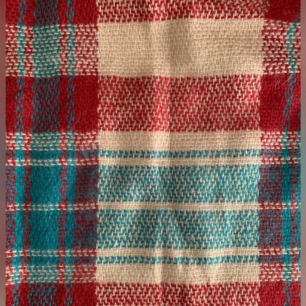 Scarf Rustic Country Colors Red Tan and Green Lightweight with Fringe - Picture 3 of 8